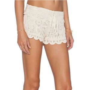 Surf Gypsy Tan Crochet Lace Pull-On Shorts Women's Size Medium NWT